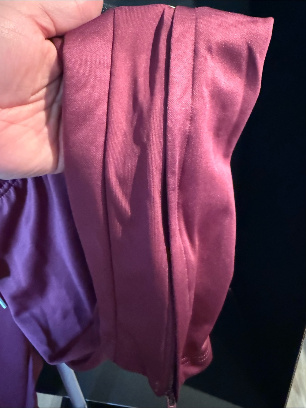 Adidas women’s Maroon Track Pants with Side Stripes size medium - Picture 4 of 4